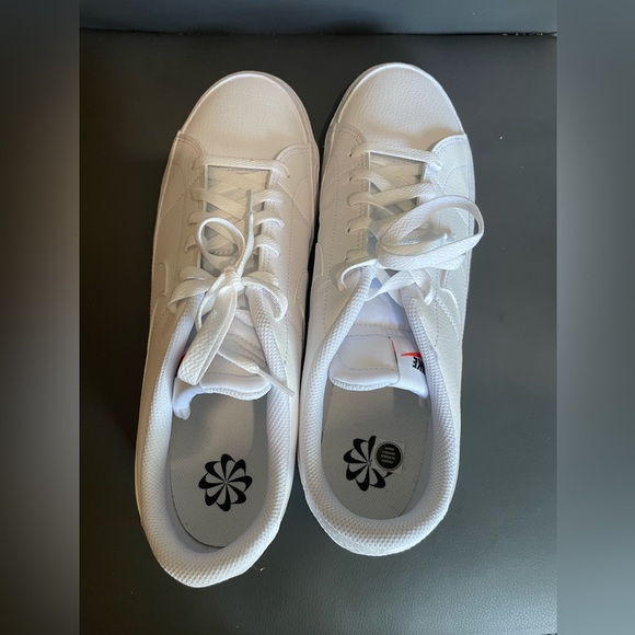 Nike Court Legacy Men’s size 12 - Picture 2 of 4